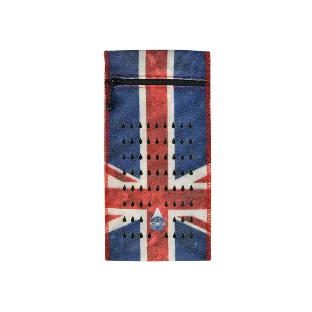 Insulin cooling wallet with Union Jack design for 2 insulin pens or vials.